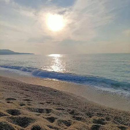 Il Vizzarro Appartamento Zaccanopoli